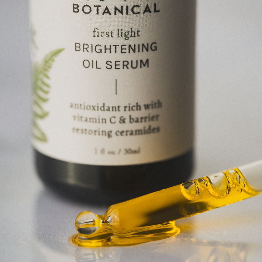 LIVE BOTANICAL: First Light Brightening Oil Serum