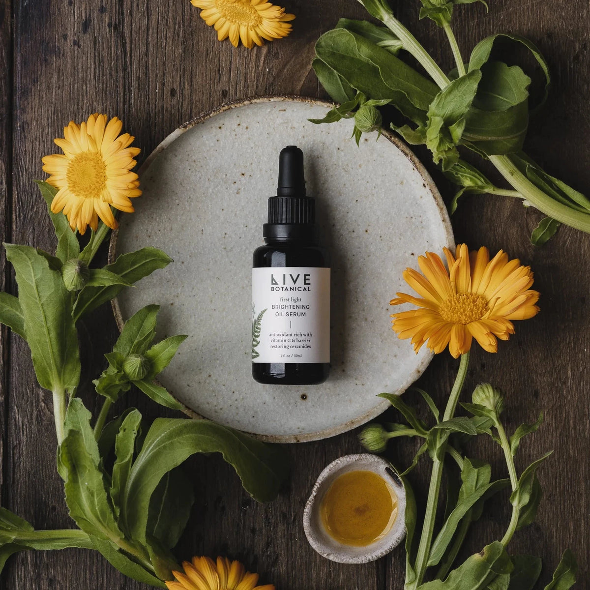 LIVE BOTANICAL: First Light Brightening Oil Serum
